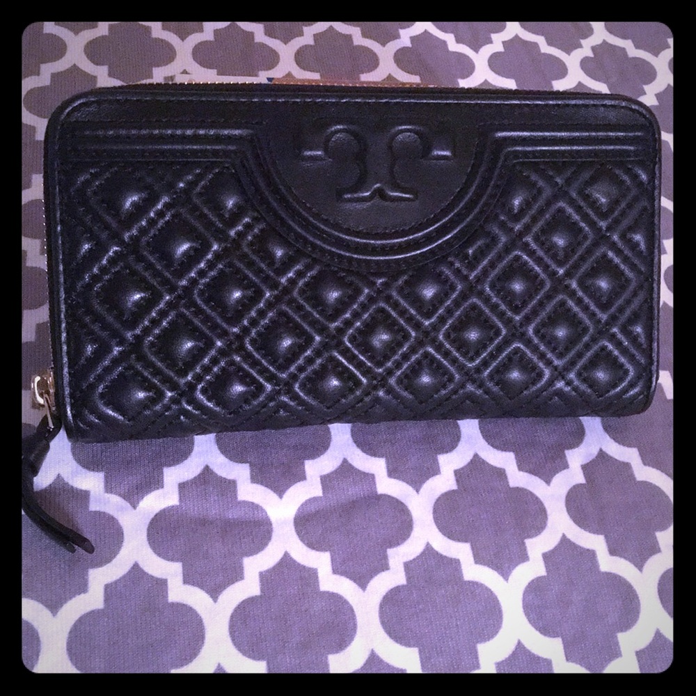 Tory Burch Fleming Zip Continental Wallet